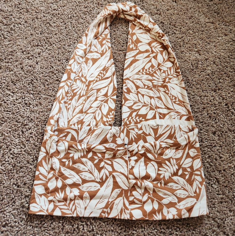 2 cute halter tops - Picture 2 of 6